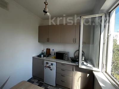 1-комнатная квартира · 33 м² · 5/5 этаж, мкр Аксай-2, Толе би 12 за 23 млн ₸ в Алматы, Ауэзовский р-н