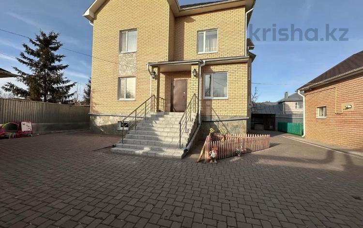 Отдельный дом · 4 комнаты · 300.7 м² · 6.2 сот., Павлова за 170 млн 〒 в Костанае — фото 2