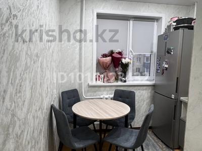 4-комнатная квартира · 60.1 м² · 2/5 этаж, Алматинская — ауэзова за 25 млн ₸ в Петропавловске