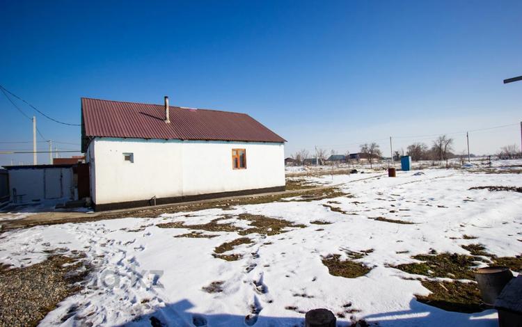 Отдельный дом • 2 комнаты • 55 м² • 10 сот., Тымбактас 12 за 13 млн 〒 в Талдыкоргане, село Ынтымак — фото 2