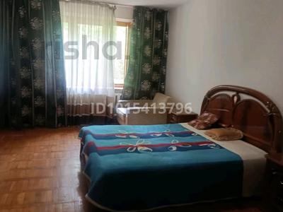 3-комнатная квартира · 82 м² · 3/5 этаж, Тулебаева 149 за 450 000 ₸ в Алматы, Медеуский р-н