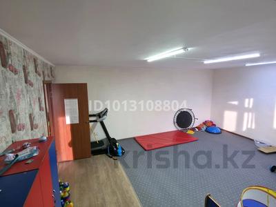 Офисы, магазины и бутики · 52 м² за 180 000 ₸ в Талдыкоргане, мкр Жастар