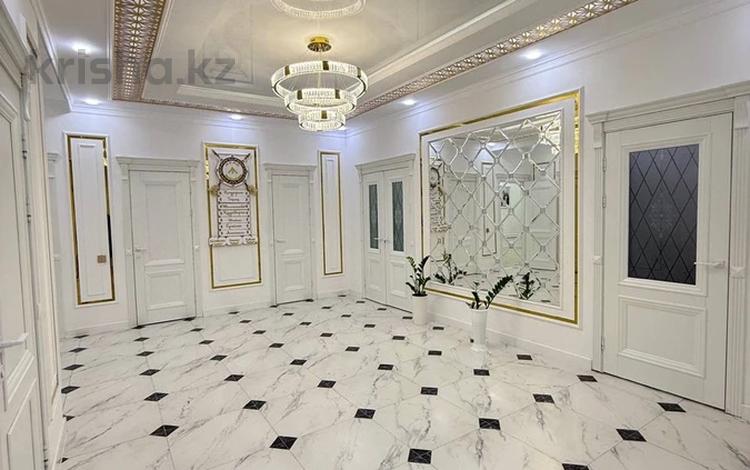 4-комнатная квартира · 164 м² · 4/11 этаж, 31Б мкр 27 за 56.5 млн ₸ в Актау — фото 2