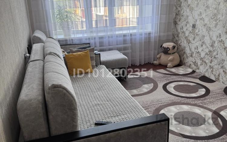 3-комнатная квартира · 52.1 м² · 5/5 этаж, 5 микрорайон 21 за 9.8 млн ₸ в Лисаковске — фото 3