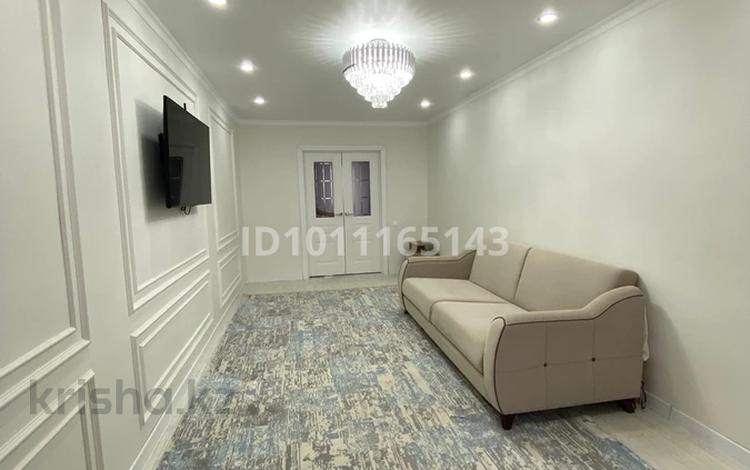 3-комнатная квартира · 90 м² · 5/9 этаж, мкр Болашак 131г за 29 млн 〒 в Актобе — фото 2