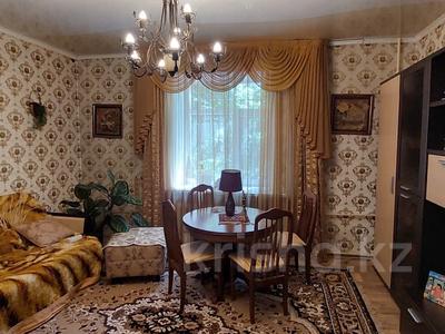 3-бөлмелі пәтер · 76 м² · 1/2 қабат, Мустафина 12, бағасы: 29 млн ₸ в Караганде, Казыбек би р-н