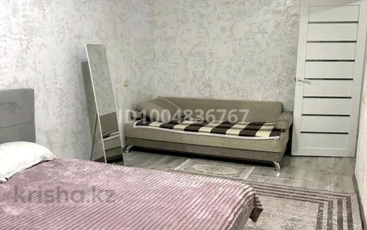 1-комнатная квартира · 40 м² · 3/5 этаж, Назарбаева 27/2 за 2 000 ₸ в Усть-Каменогорске, Ульбинский — фото 2