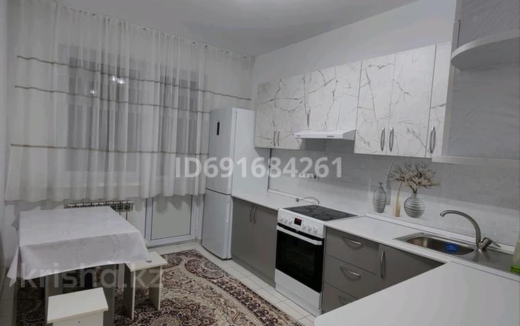 2-комнатная квартира, 58 м², 10/12 этаж помесячно, Дарабоз за 220 000 〒 в Алматы, Алатауский р-н — фото 7