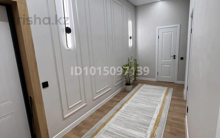 2-комнатная квартира · 68 м² · 9/14 этаж, 19-й мкр 44 за 250 000 ₸ в Актау — фото 2