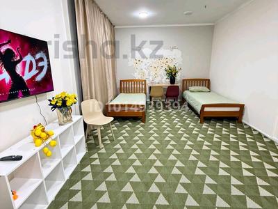 7-комнатная квартира · 180 м² · 2/10 этаж, мкр Каргалы, Кенесары хана 54/23 за 12 000 ₸ в Алматы, Наурызбайский р-н