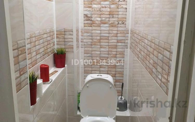 2-комнатная квартира · 53 м² · 3/6 этаж, 10 микрорайон 16/1 — Возле садика Наурыз за 20.5 млн ₸ в Аксае — фото 2