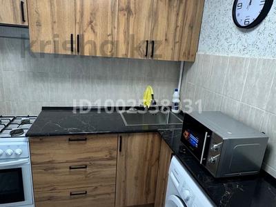 Продажа квартир в Жамбылской обл.: 2-комнатная квартира · 44 м² · 1/5 этаж, сатпаева 10 за 17 млн 〒 2-комнатная квартира · 44 м² · 1/5 этаж, сатпаева 10 за 17 млн 〒 в Таразе