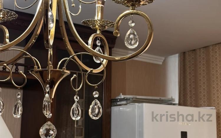 3-комнатная квартира · 100 м² · 5/5 этаж, Машхур Жусупа 90а за 30 млн ₸ в Экибастузе — фото 42