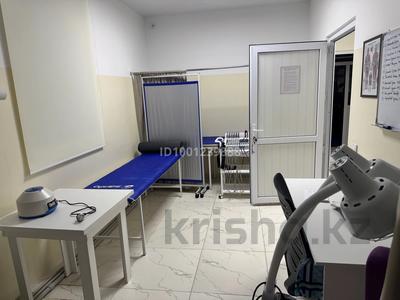 Медцентры и аптеки · 15 м² за 99 000 〒 в Шымкенте, Туран р-н