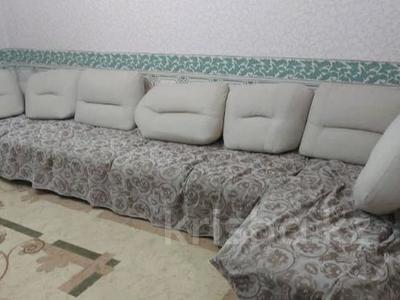 4-комнатная квартира, 85 м², 5/5 этаж помесячно, Назарбаева 160 за 160 000 〒 в Уральске