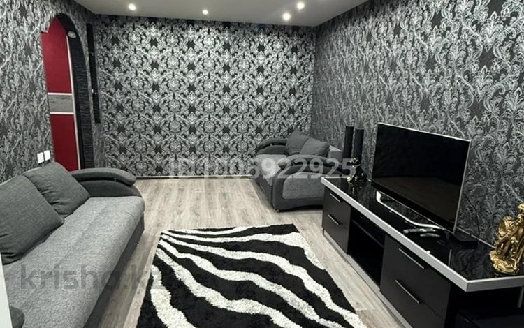 2-комнатная квартира · 55 м² · 9/9 этаж, Пушкина 100 за 35 млн 〒 в Семее — фото 2