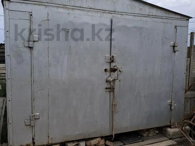 Гараж · 30 м² · мкр Ракуша, Нет — Возле клуба за 550 000 ₸ в Атырау