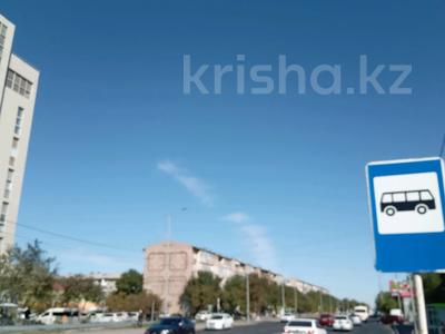 4-комнатная квартира · 100 м² · 5/9 этаж, Момышулы 27 за 290 000 〒 в Атырау