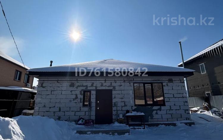 Часть дома · 4 комнаты · 127.6 м² · 4 сот., мкр Айгуль, Мкр депо 2/1 — Черекаева за 50 млн ₸ в Уральске — фото 2