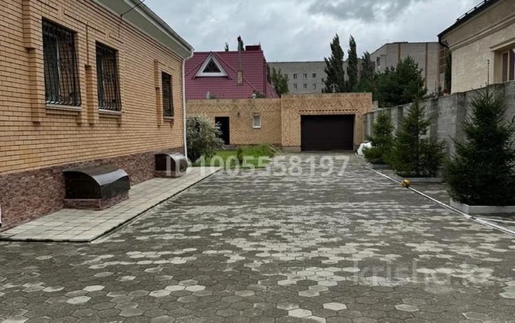 Жеке үй · 9 бөлме · 277.1 м² · 10 жүзд., 9-ші шағым аудан, Садовая 15/1 — Район Тубдиспансера, бағасы: 220 млн ₸ в Костанае, 9-й микрорайон — фото 2