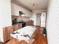 3-бөлмелі пәтер · 100 м² · 9/10 қабат, Набережная, бағасы: 22 млн ₸ в Актобе, мкр. Курмыш — фото 2
