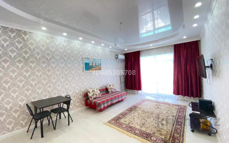 2-бөлмелі пәтер · 77 м² · 2/4 қабат, Жемчужная 1, бағасы: 200 000 ₸ в Актау, мкр Приморский — фото 3