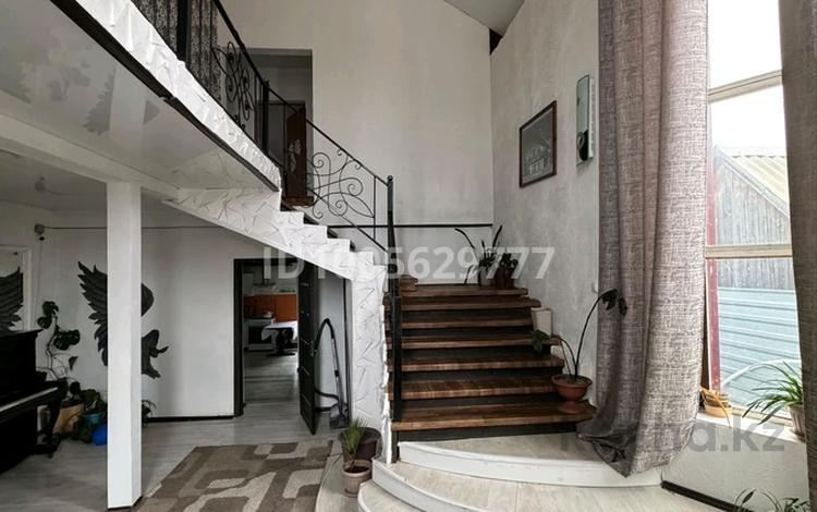 Жеке үй · 6 бөлме · 350 м² · 6 жүзд., Кенесары 81 а 81а — Рядом санаторий Береке, бағасы: 800 000 ₸ в Бурабае — фото 12