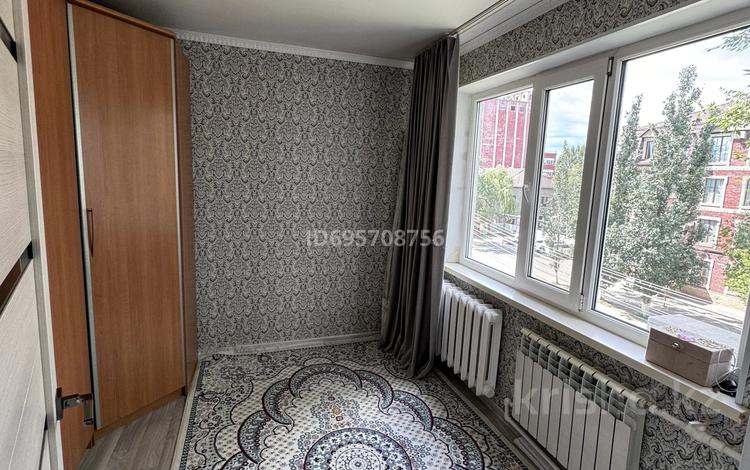 4-бөлмелі пәтер · 62 м² · 4/5 қабат, Молдагуловой 14 — Курмангазы//, бағасы: 17.5 млн ₸ в Уральске — фото 16