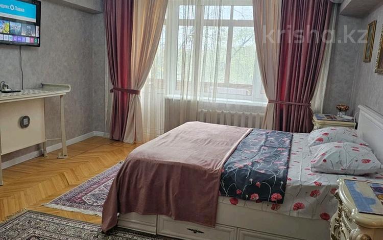 1-бөлмелі пәтер · 45 м² · 3/5 қабат, мкр №11, Алтынсарина 3 — Шаляпина, бағасы: 3 500 〒 в Алматы, Ауэзовский р-н — фото 112