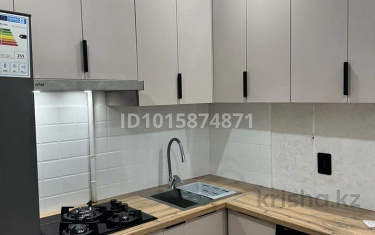 2-комнатная квартира · 45.2 м² · 4/5 этаж, мкр Самал — улица Аль-Фараби за 220 000 ₸ в Таразе — фото 2