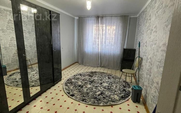 3-комнатная квартира · 65 м² · 2/5 этаж, проспект Абилкайыр хана за 200 000 ₸ в Актобе — фото 4