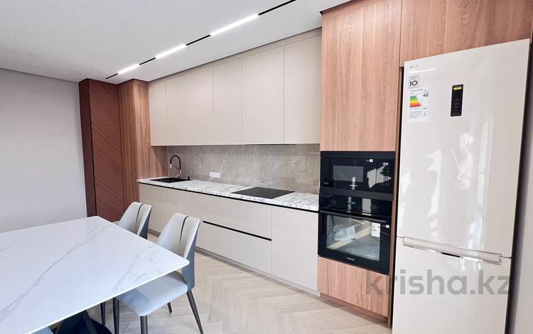 3-комнатная квартира · 110 м² · 11/12 этаж, Торекулова 93 за 700 000 ₸ в Алматы — фото 4