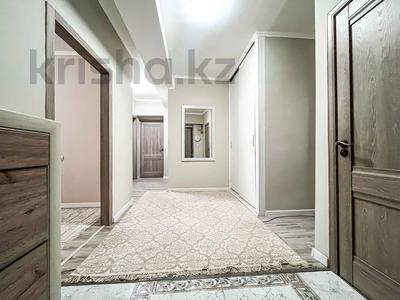 4-комнатная квартира, 64 м², 6/9 этаж, мкр Аксай-2 75А за 43 млн 〒 в Алматы, Ауэзовский р-н