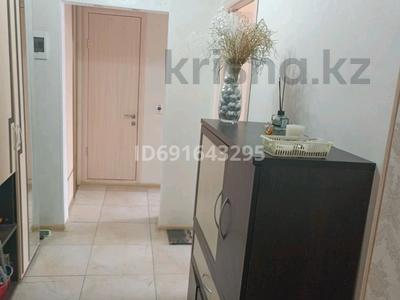 2-комнатная квартира · 53 м² · 4/5 этаж, мкр Юго-Восток, Мкр Юго-Восток, мкр Степной 1 за 25 млн ₸ в Караганде, Казыбек би р-н