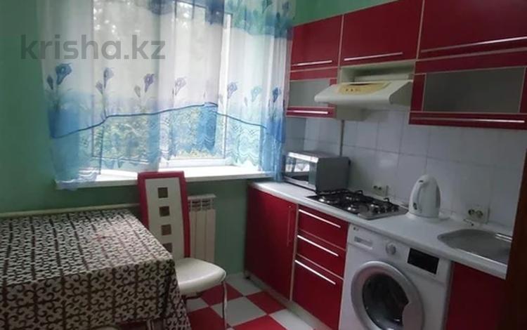 2-бөлмелі пәтер · 41 м² · 3/4 қабат, Абылайхана 32 — Маметовой, бағасы: 15 000 ₸ в Алматы, Алмалинский р-н — фото 2