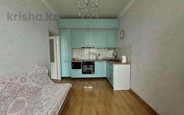 2-комнатная квартира · 72 м² · 9/10 этаж, мкр Юго-Восток, АШИМОВА 21/5 за 32 млн ₸ в Караганде, Казыбек би р-н — фото 2