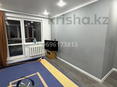 2-комнатная квартира · 50 м² · 5/9 этаж, 10 микр 4 за 15 000 ₸ в Аксае