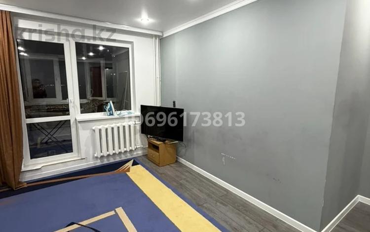 2-комнатная квартира · 50 м² · 5/9 этаж, 10 микр 4 за 15 000 ₸ в Аксае — фото 20