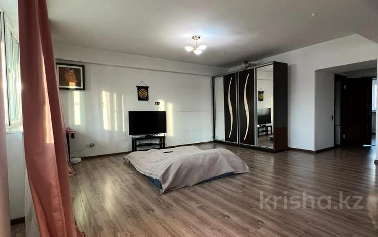 2-комнатная квартира · 87.3 м² · 5/5 этаж, мкр Думан-2 за 47 млн ₸ в Алматы, Медеуский р-н — фото 2