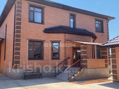 Отдельный дом · 5 комнат · 300 м², Жамбыл жабаева 85 за 1.7 млн 〒 в Косшы