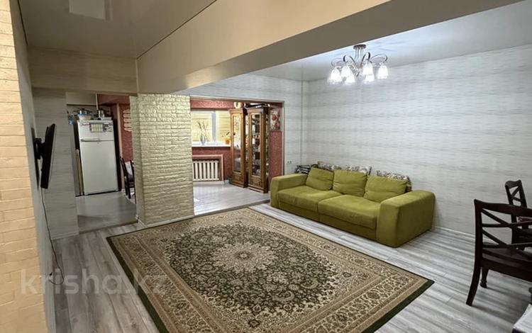 3-бөлмелі пәтер · 90 м² · 3/9 қабат, Ақсай-2 ш/а. 54, бағасы: 58 млн ₸ в Алматы, Ауэзовский р-н — фото 30