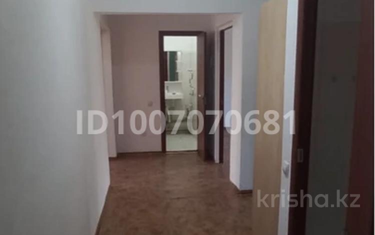 2-комнатная квартира · 64 м² · 1/5 этаж, Болашак 21 за 23 млн 〒 в Талдыкоргане, мкр Болашак — фото 2