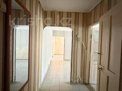 3-бөлмелі пәтер · 58.76 м² · 1/4 қабат, Муратбаев 36 — Универсам, бағасы: 8 млн ₸ в 