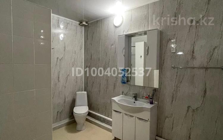 Отдельный дом · 4 комнаты · 350 м², Калау имангалиева 337 за 500 000 〒 в Кульсары — фото 15