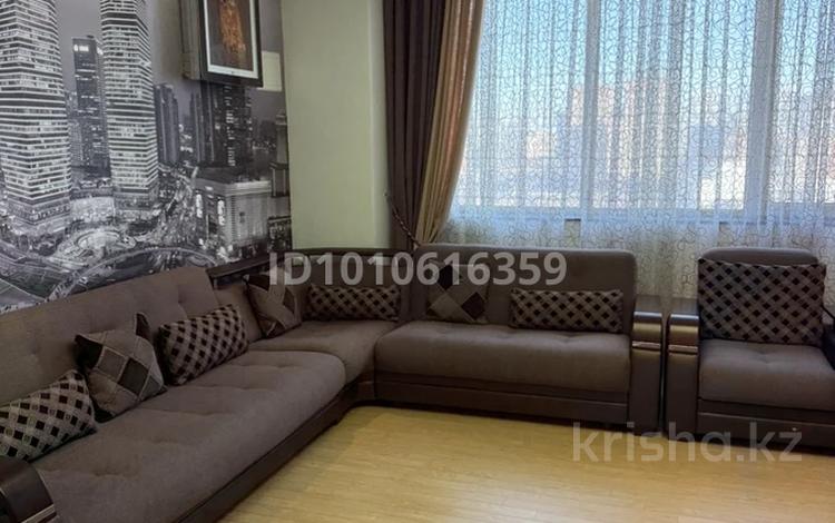 3-комнатная квартира · 90 м² · 11/26 этаж, Кошкарбаева 10 — Хазрет султан мечеть за 600 000 ₸ в Астане, Сарайшык р-н — фото 2