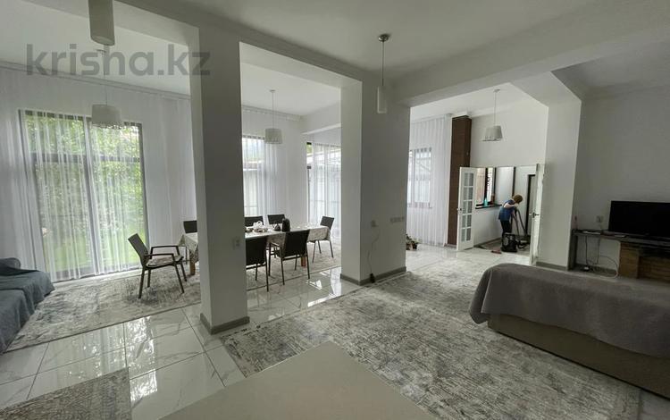 Отдельный дом · 9 комнат · 460 м² · 7 сот., Мкр хан тенгри 47 за 3 млн ₸ в Алматы, Бостандыкский р-н — фото 12