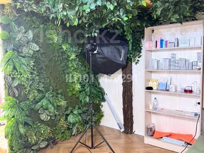 Еркін, кеңселер, сұлулық салондары, кабинеттер және жұмыс орындары, студиялар · 10 м², бағасы: 100 000 ₸ в Шымкенте