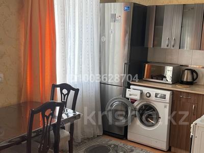 Продажа квартир в Восточно-Казахстанской обл.: 3-комнатная квартира · 42.5 м² · 2/5 этаж, Крылова 82 за 19.5 млн 〒 3-комнатная квартира · 42.5 м² · 2/5 этаж, Крылова 82 за 19.5 млн 〒 в Усть-Каменогорске, Ульбинский
