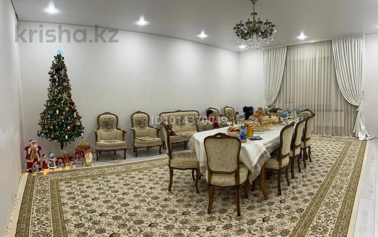 Жеке үй · 8 бөлме · 400 м² · 10 жүзд., С/К Эколог 1 14б, бағасы: 41 млн ₸ в Актобе, жилой массив Заречный-2 — фото 2