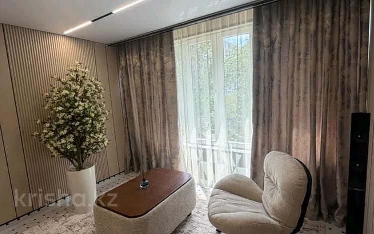 2-бөлмелі пәтер · 72 м² · 4/5 қабат, Серкебаева 136 — Левитпна, бағасы: 430 000 ₸ в Алматы, Бостандыкский р-н — фото 2